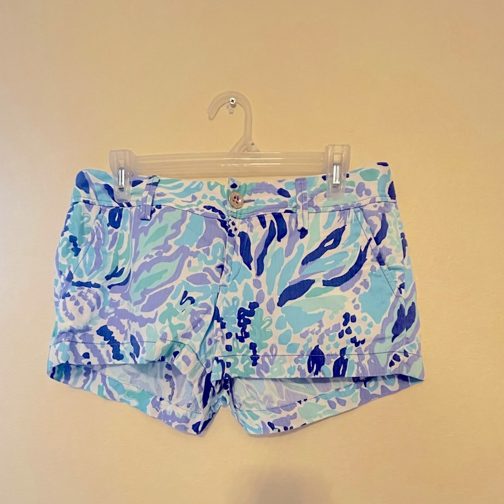 Lilly Pullitzer shorts. Size 4. Great Condition.